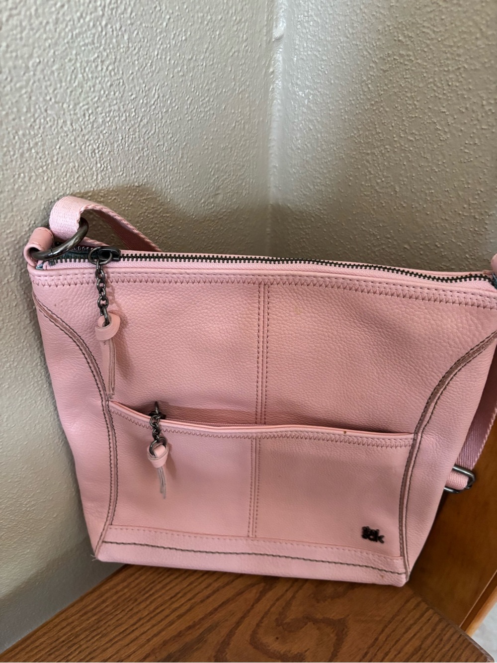 The Sak leather lined multi pockets hand bag - Picture 3 of 6